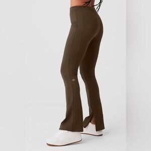 ALO YOGA High-Waist Zip It Flare 7/8 Legging Espresso 🚨 No Size Tag (Waist 24”)